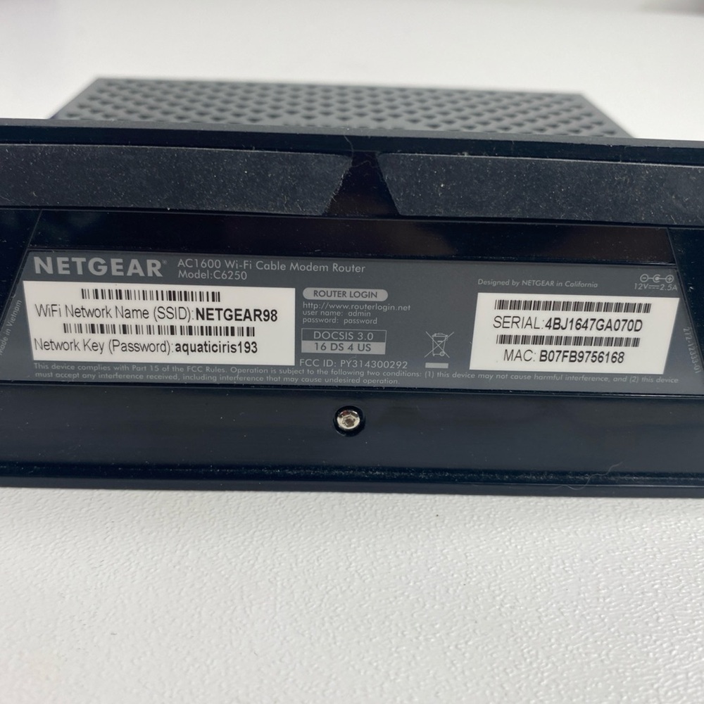 NETGEAR AC1600 Wifi Cable Modem Router | C6250 - Picture 4 of 8